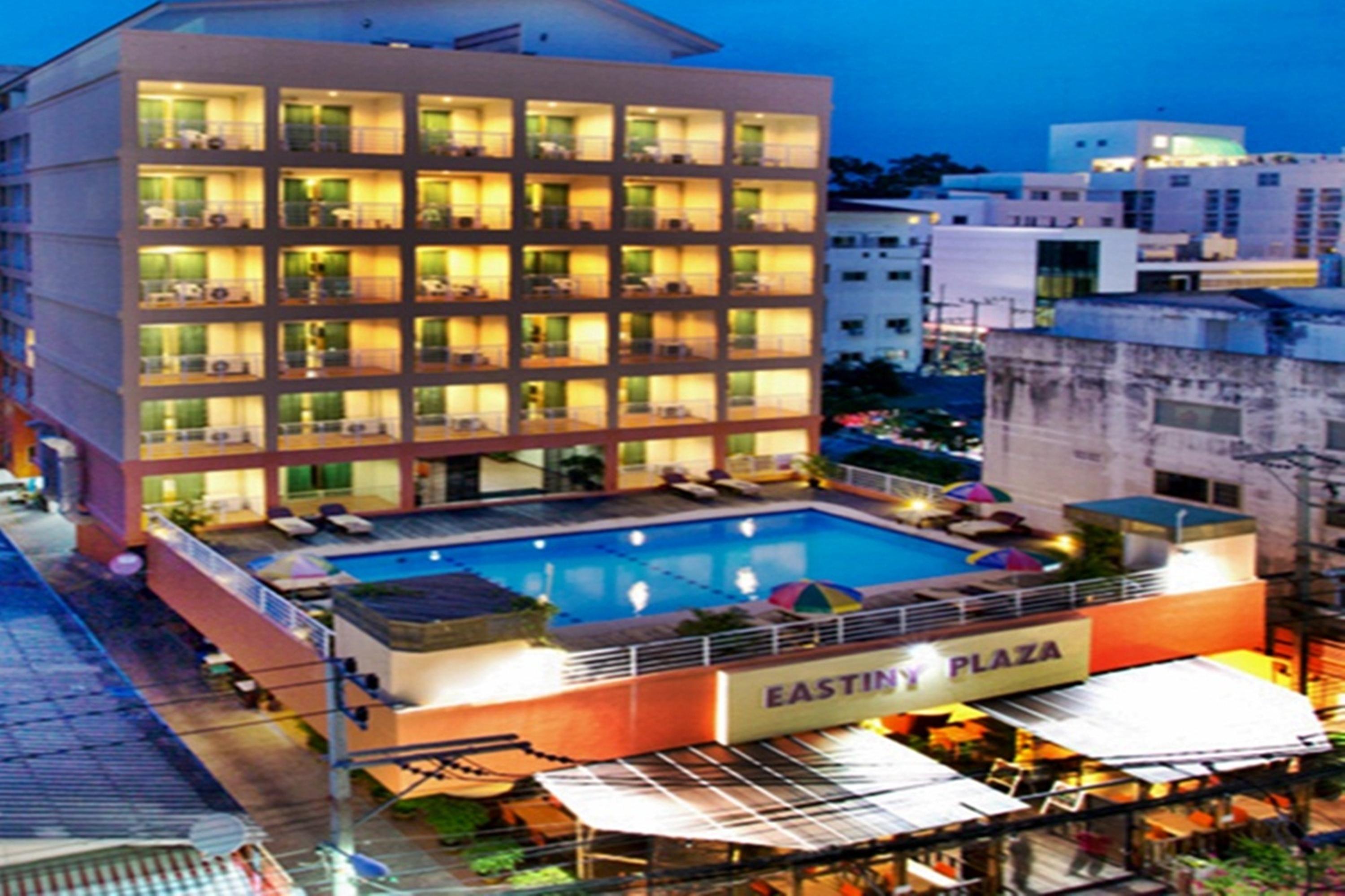 Eastiny Plaza Hotel Pattaya Bagian luar foto