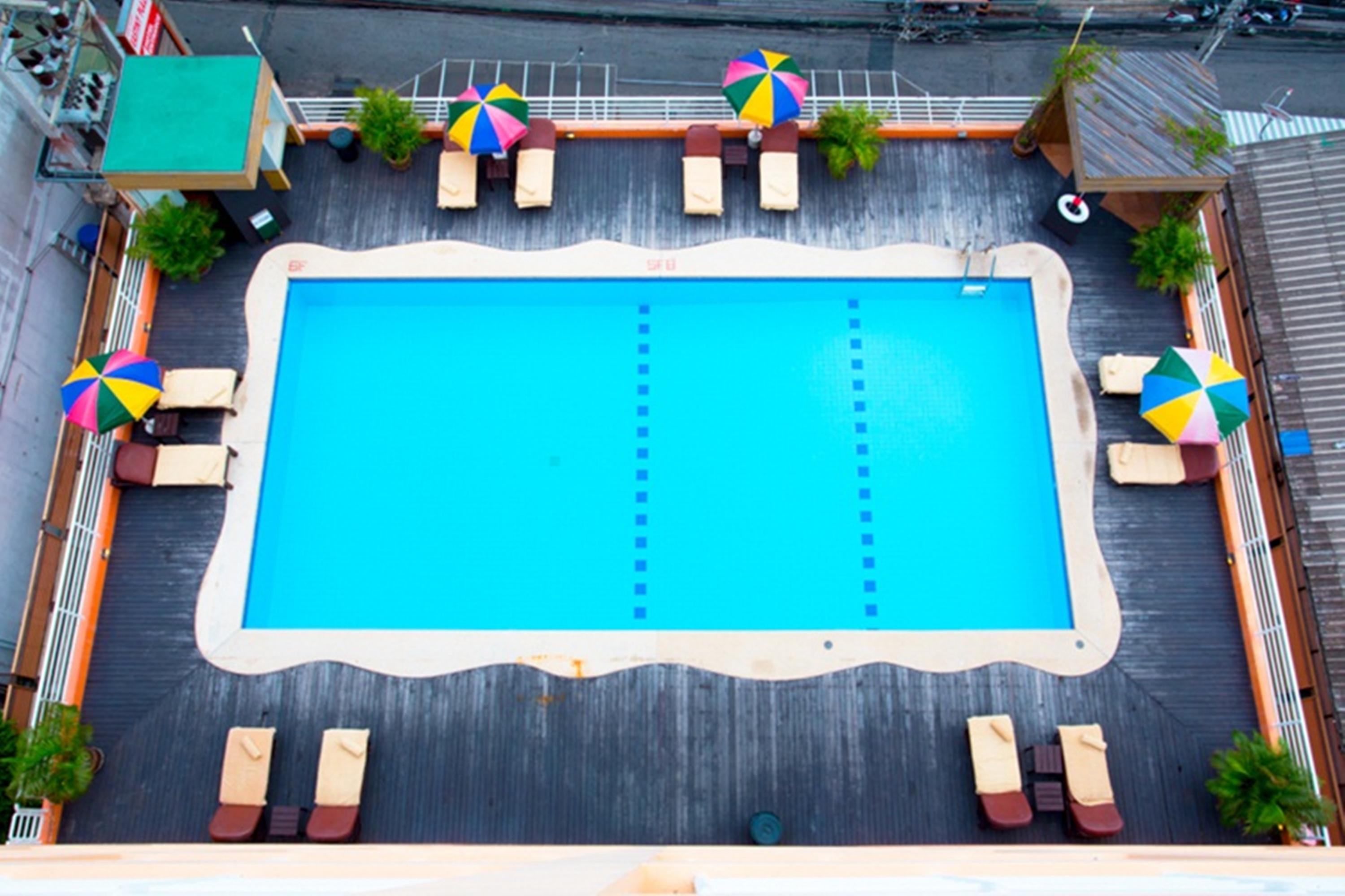 Eastiny Plaza Hotel Pattaya Bagian luar foto