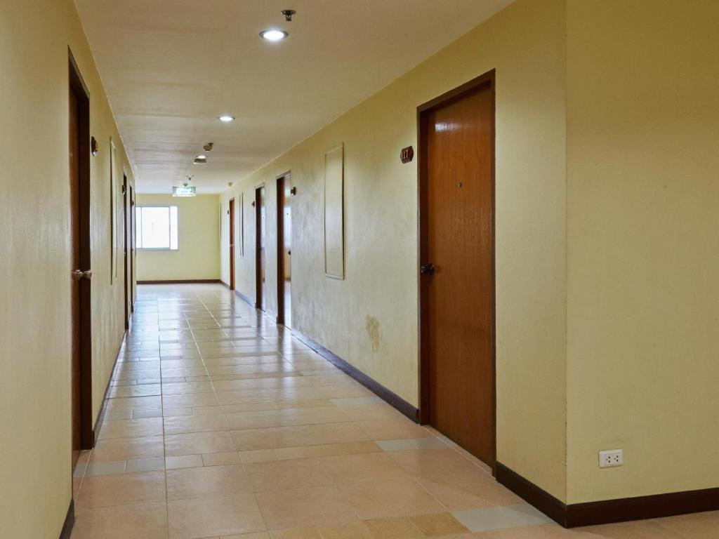 Eastiny Plaza Hotel Pattaya Bagian luar foto
